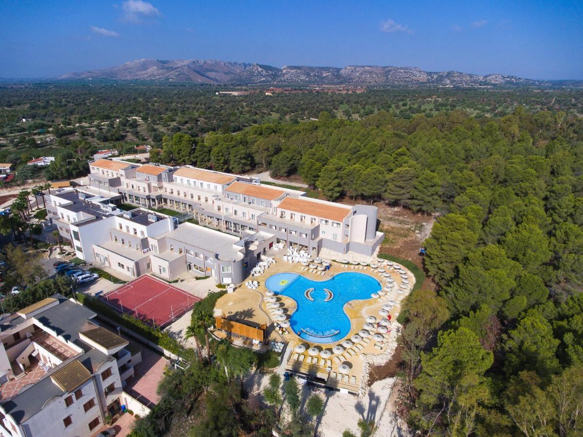 Futura Club Spiagge Bianche Ξενοδοχείο Fontane Bianche Εξωτερικό φωτογραφία
